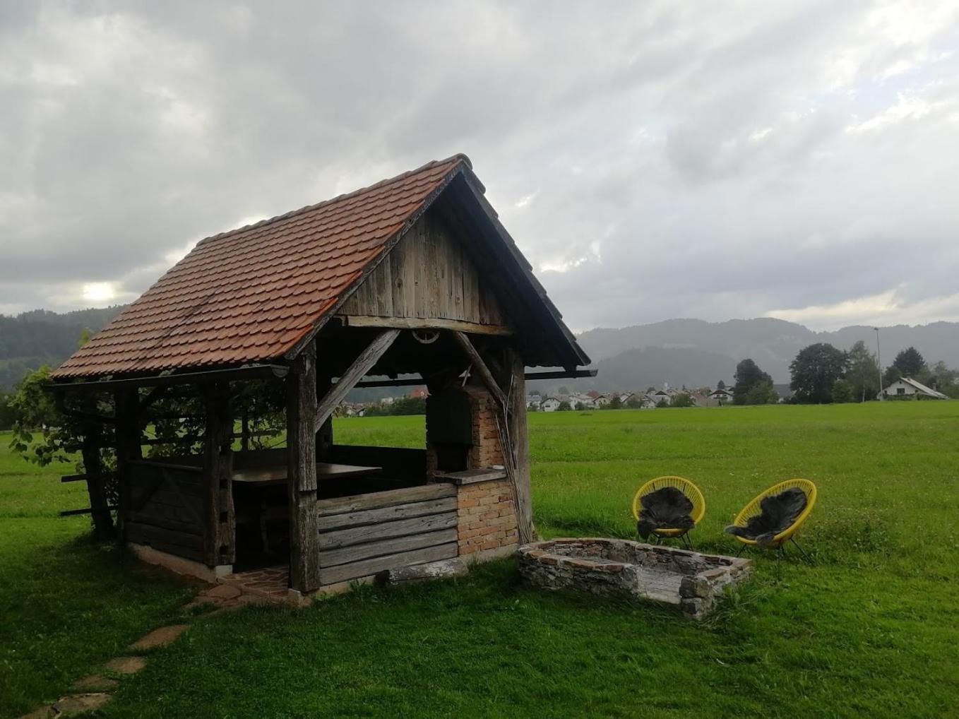 Country House Pri Lipet Ziri Exterior foto